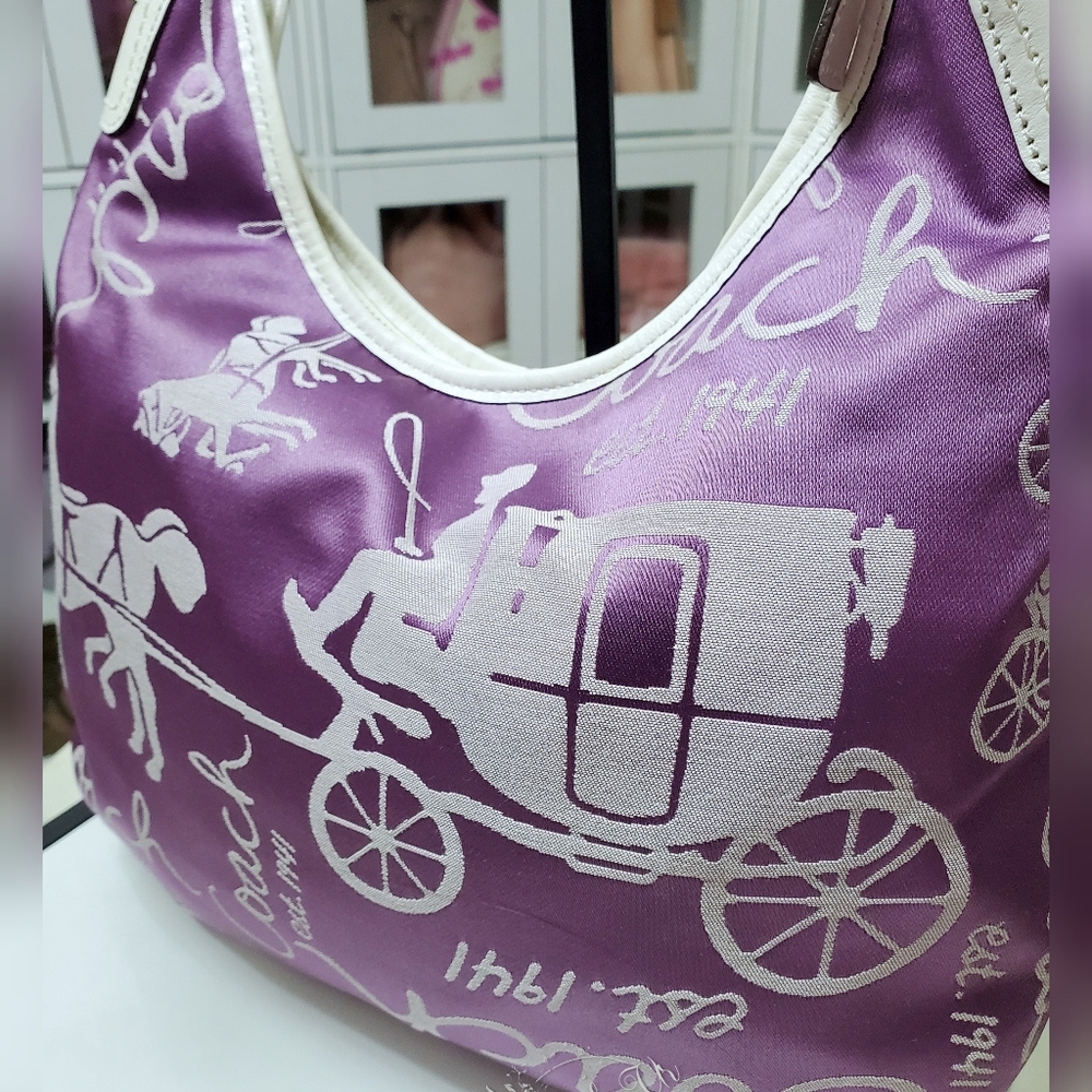 COACH HORSE & CARRIAGE HOBO - Picture 6 of 16
